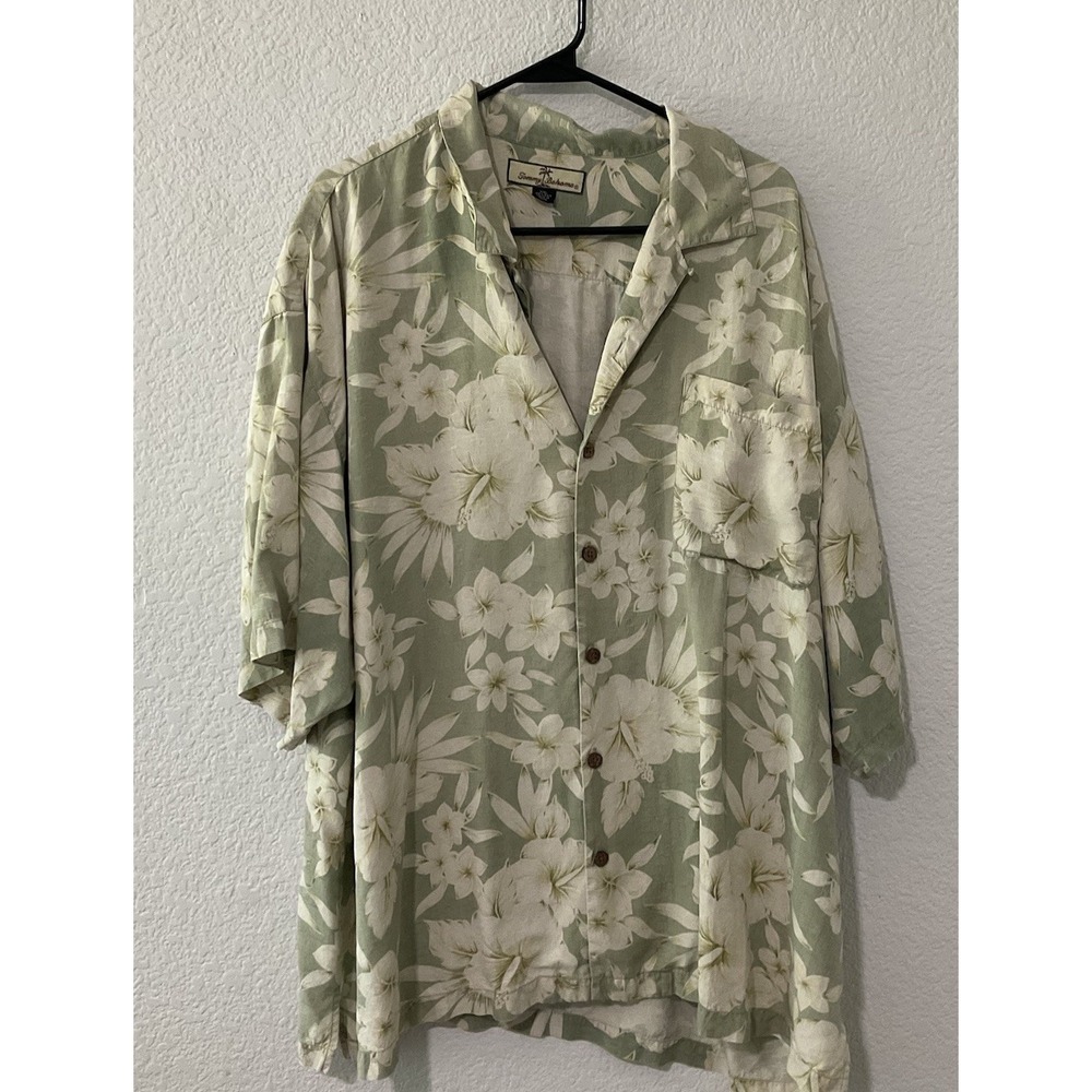 Tommy  Bahama Size XXL Men's 100% silk Casual Floral Shirt